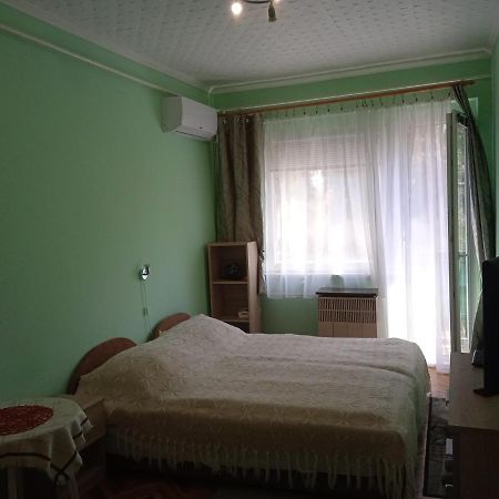 Balaton-Lak Apartmanház Siófok Esterno foto